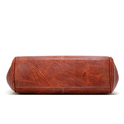 Mila | Timeless Vintage Bag with Elegant Clasp Closure