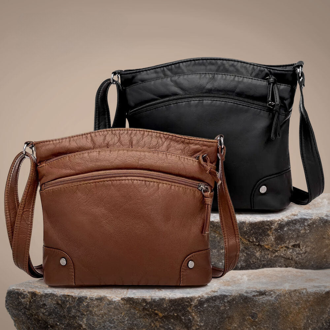 Zoe | Shoulder Bag with Timeless Charm