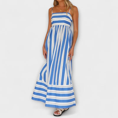 Svea - Maxi Dress in Bare Bloom