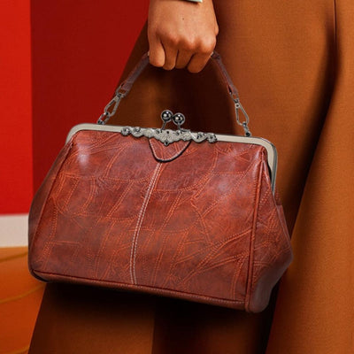 Mila | Timeless Vintage Bag with Elegant Clasp Closure